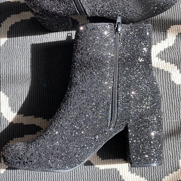 Black Glitter Heel Boots - Picture 3 of 5